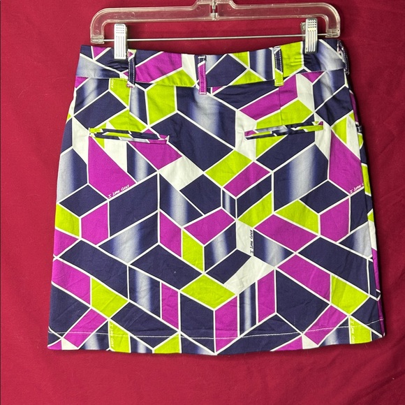 Women’s size medium Patterned Skort-Purple and Green - Picture 4 of 8
